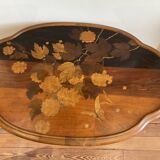 Pedestal table