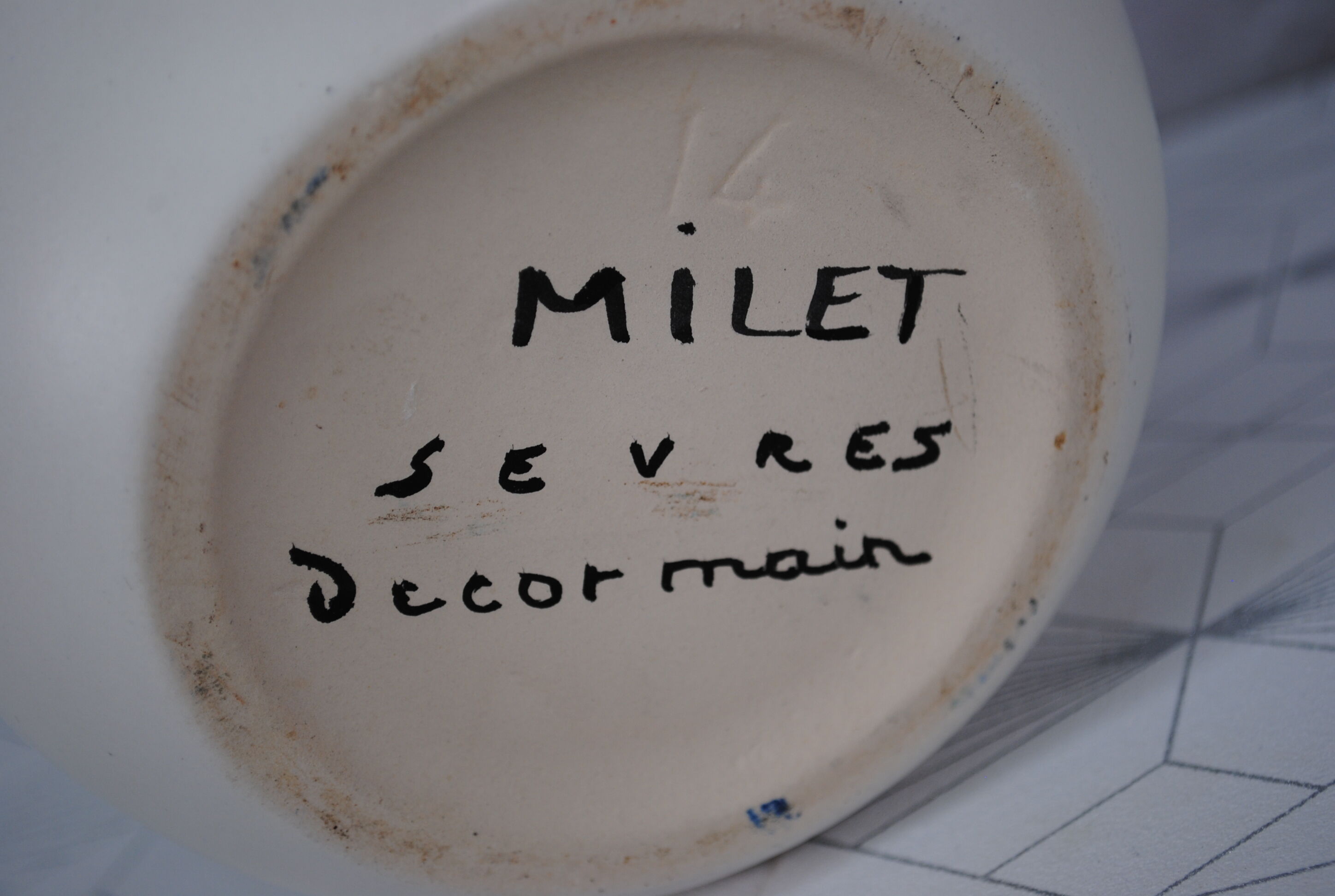 Milet pot cache 1950