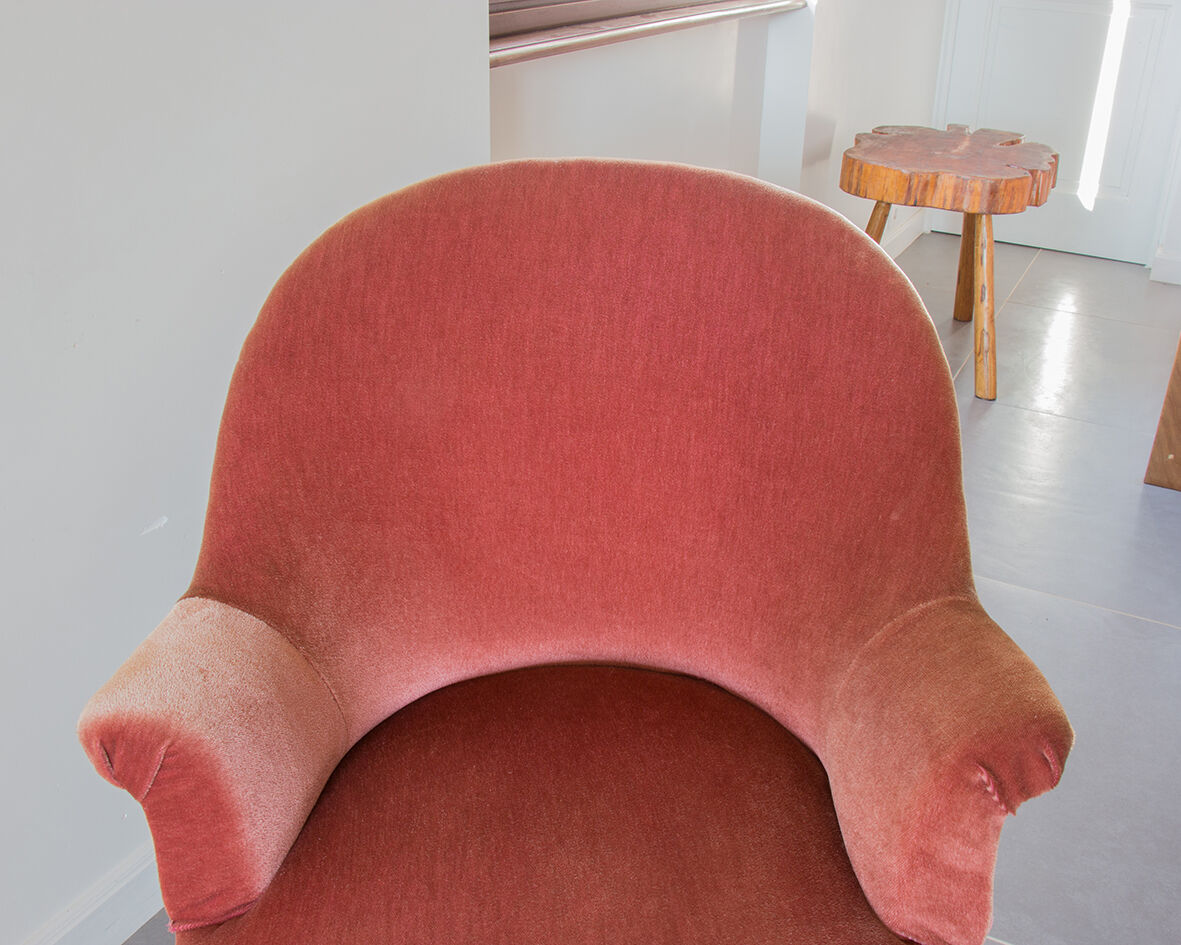 Old pink toad armchair