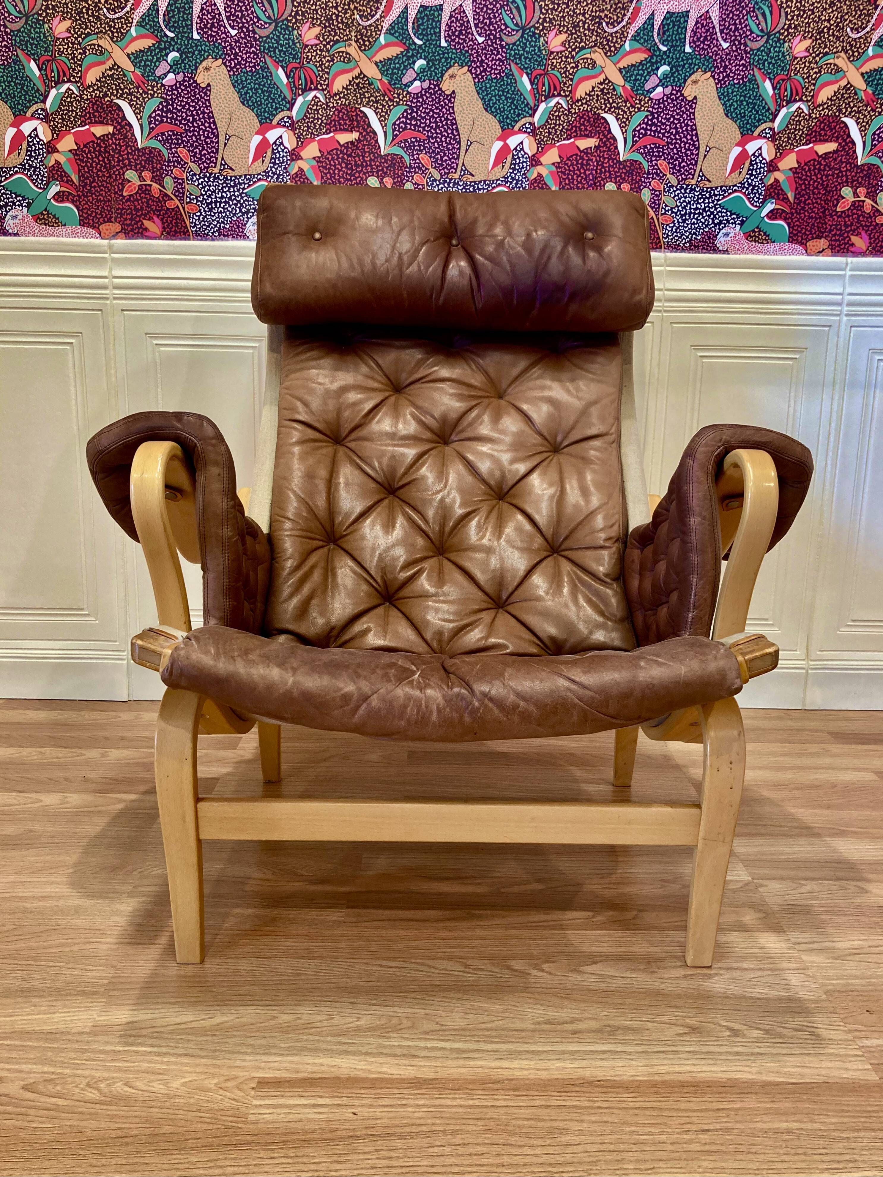 "Pernilla" armchair leather "Bruno Mathsson" 1960.