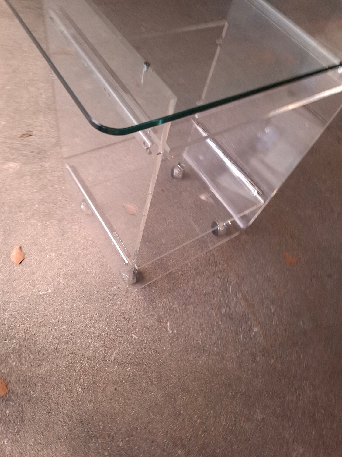 Dessert, side table David Lange for Roche Bobois