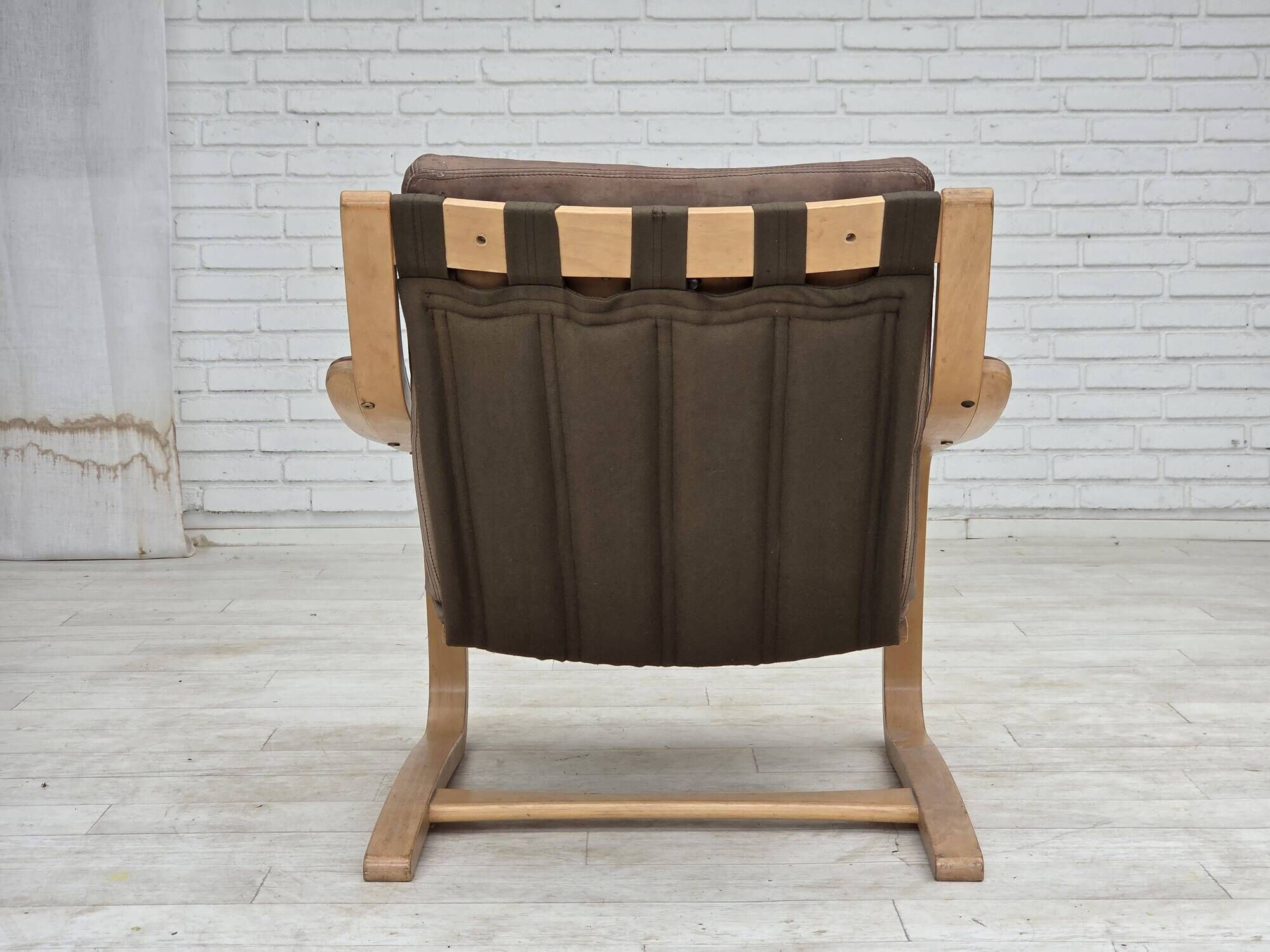 1970s, Swedish design by Åke Fribytter, armchair, leather, bentwood.