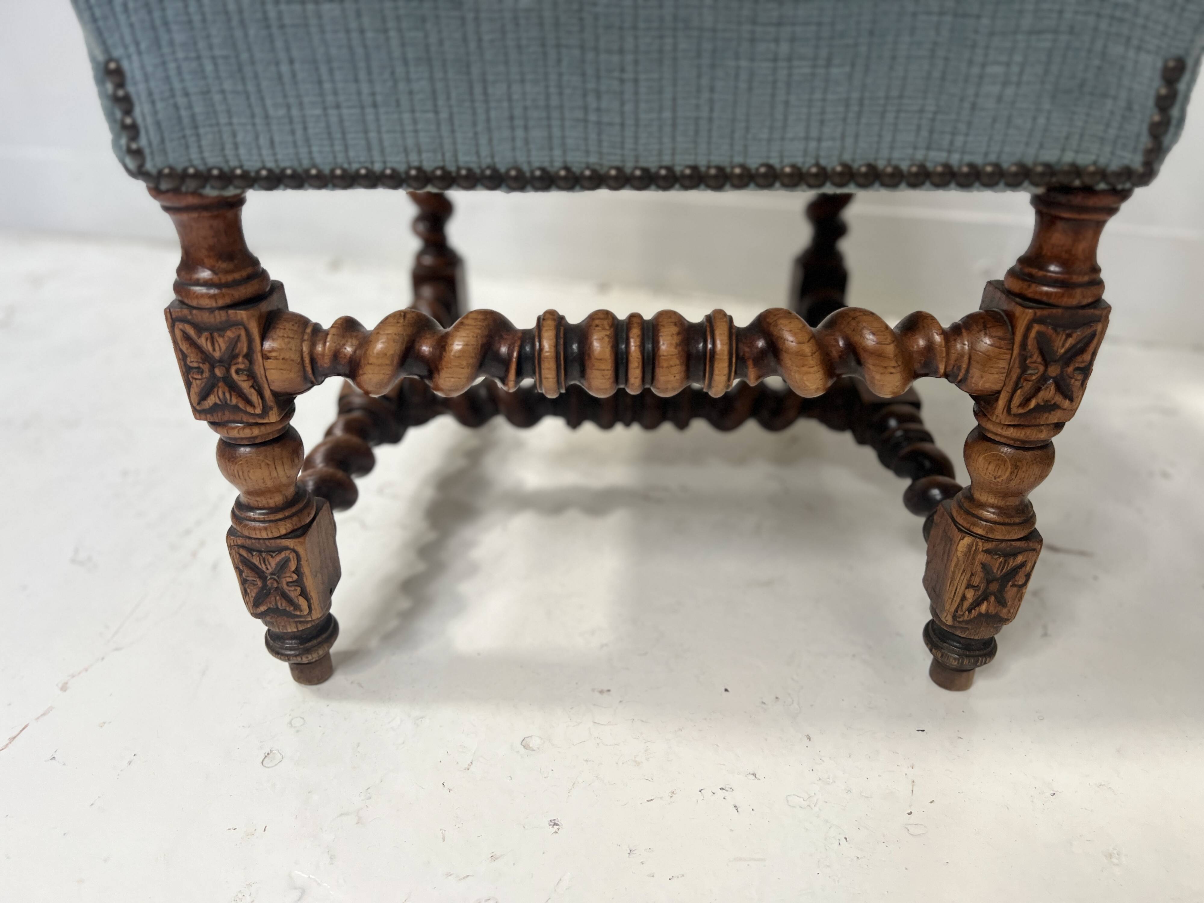 Pair of Louis XIII style twisted oak chairs from the 19th century.