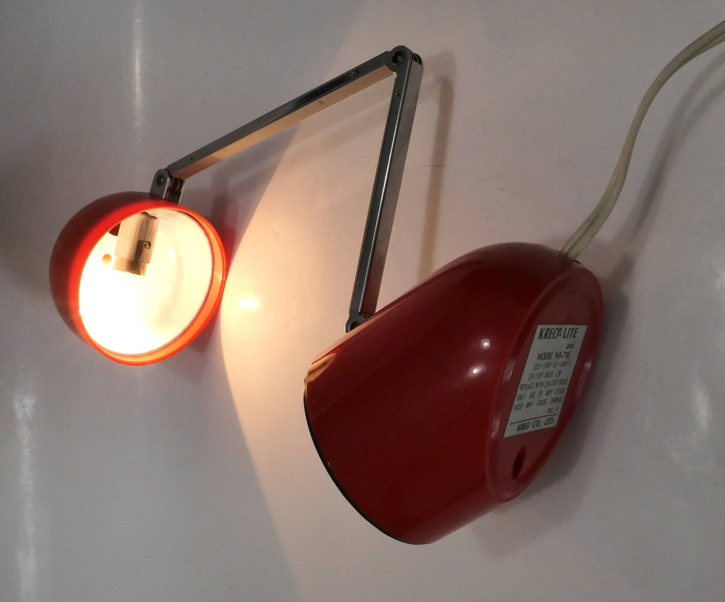 Space age design lamp kreo-lite na-718 red japan
