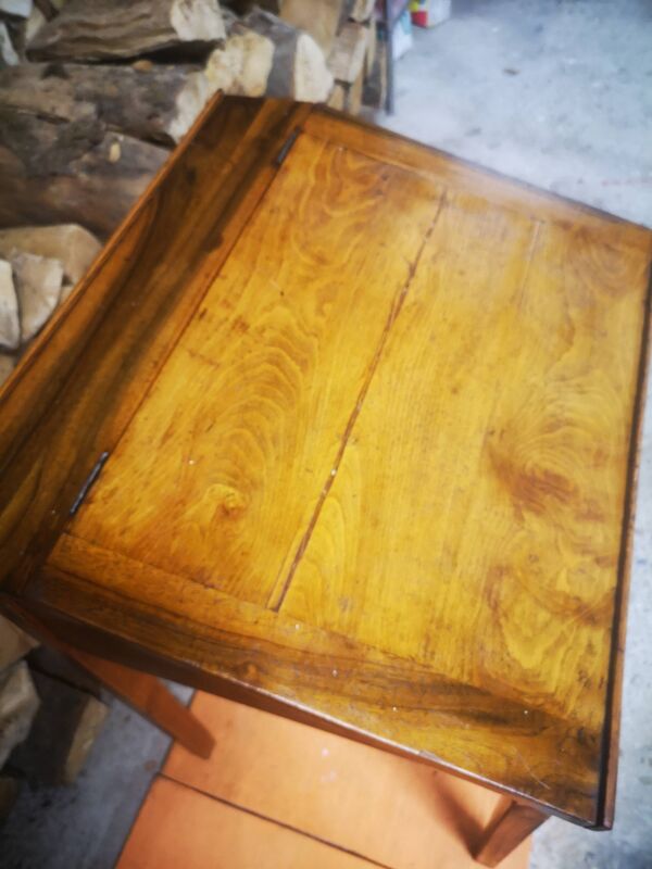 Bureau, pupitre ancien d écolier