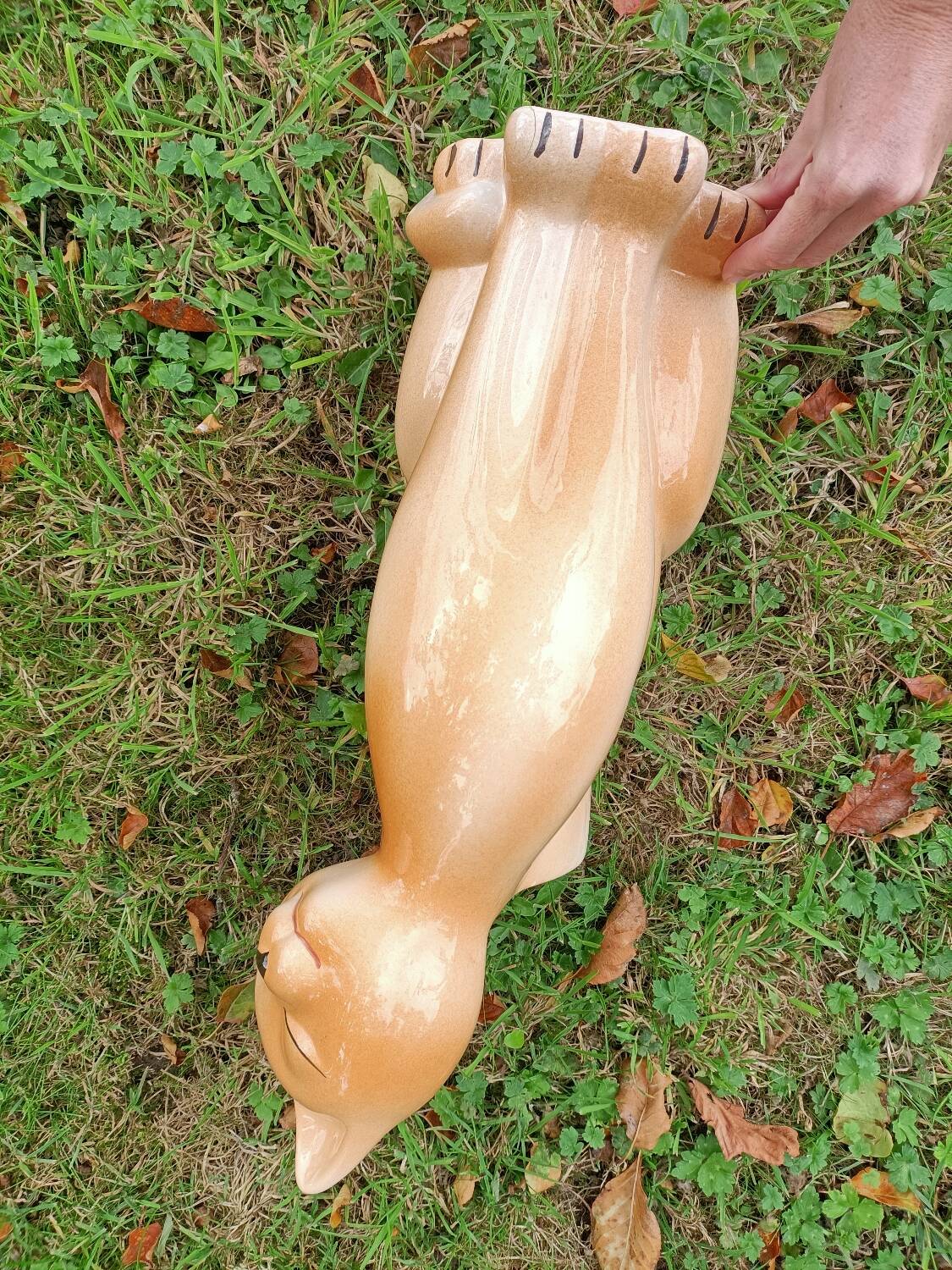 Ceramic cat umbrella stand