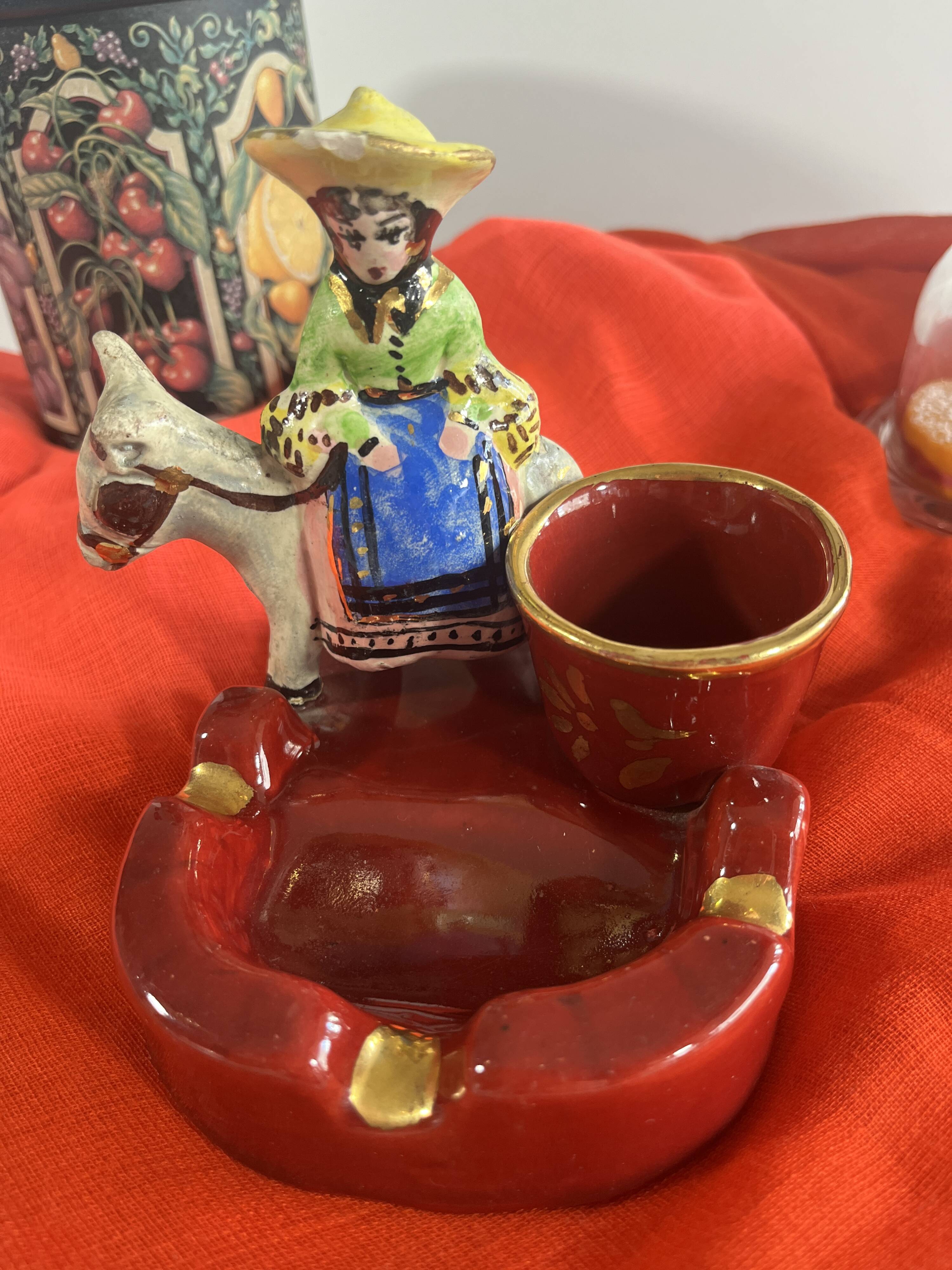 Vallauris burgundy collection ashtray