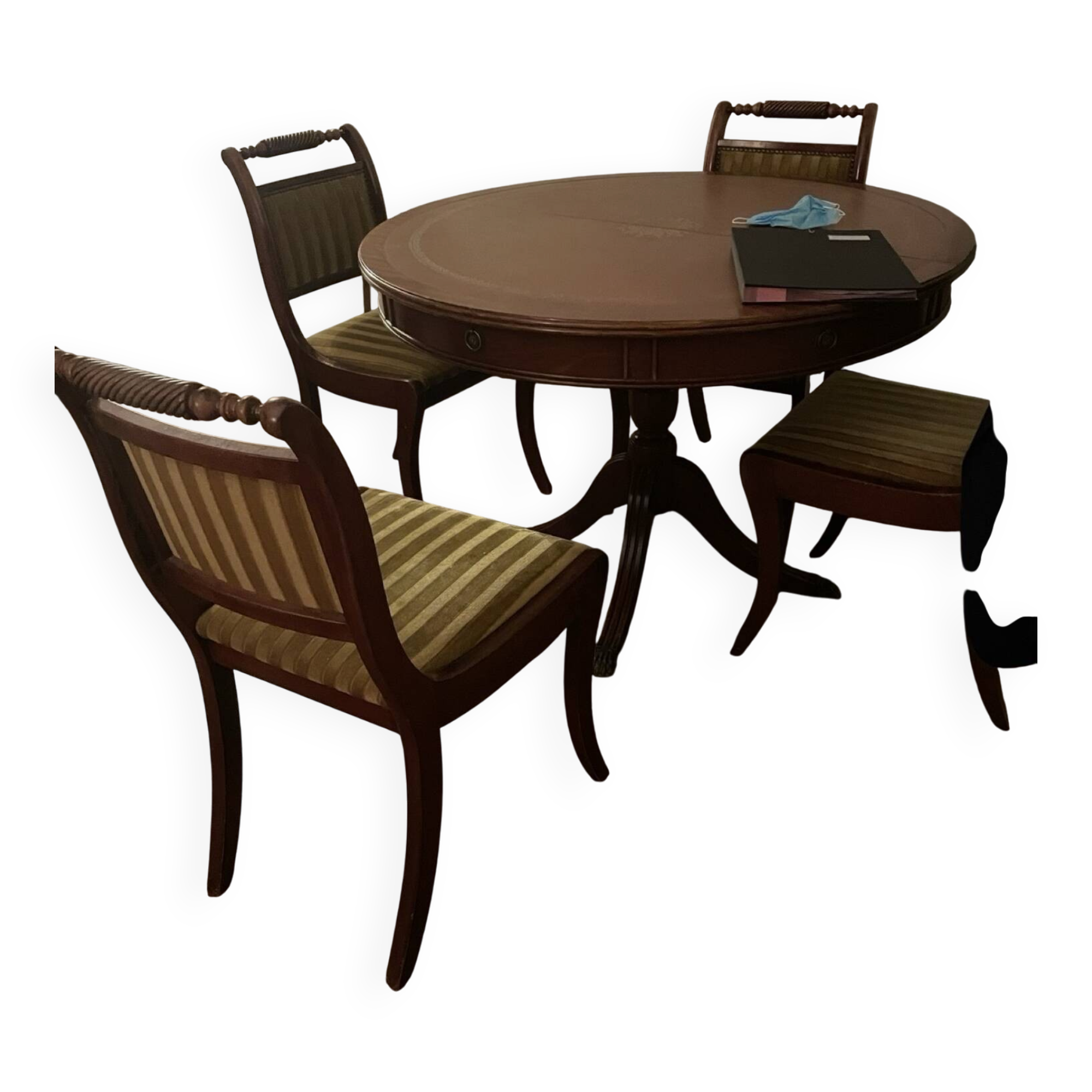 Table ancienne de salle à manger et 4 chaises