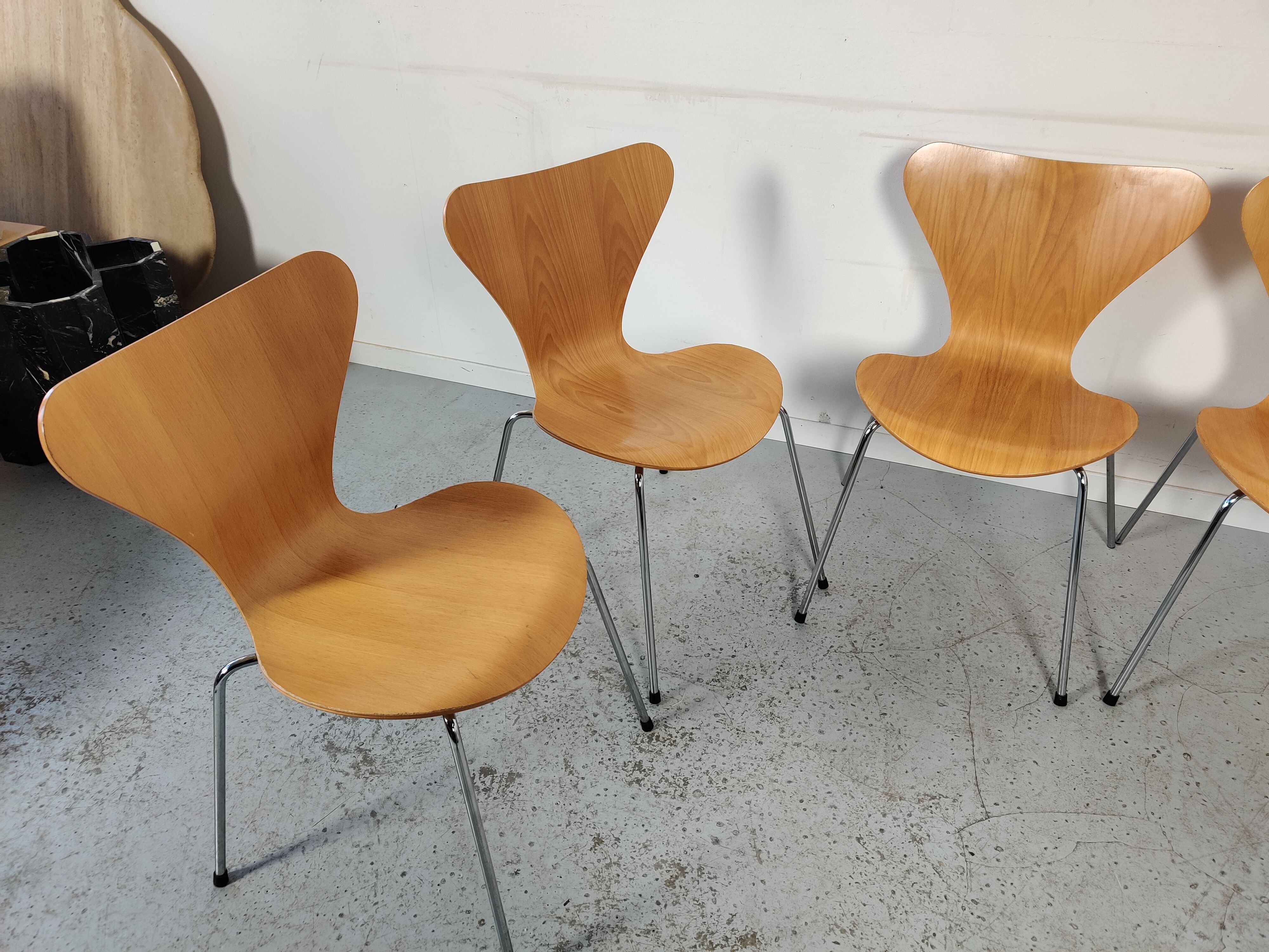 6 chairs series 7 by Arne Jacobsen for Fritz Hansen