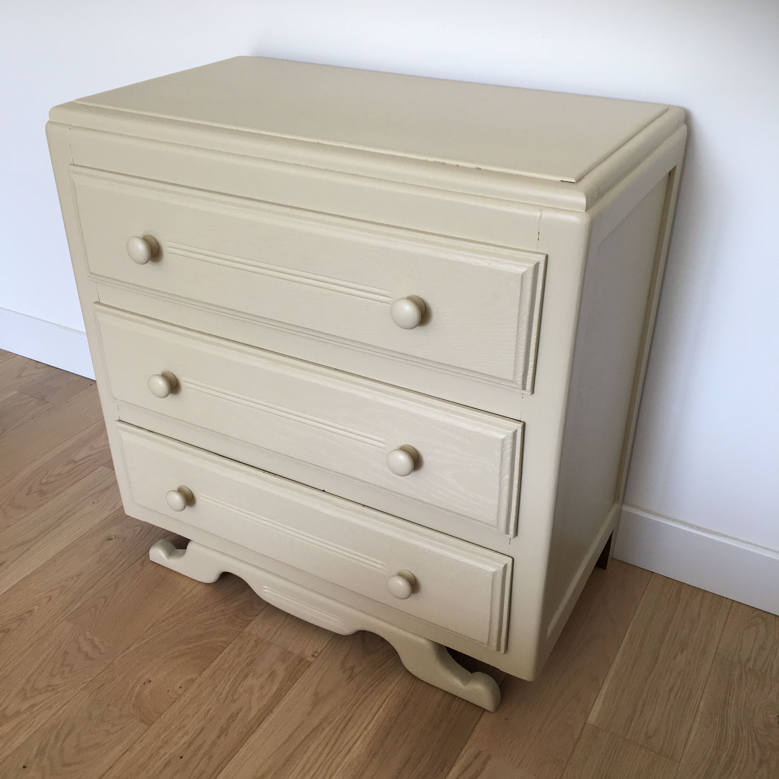 Art Deco dresser