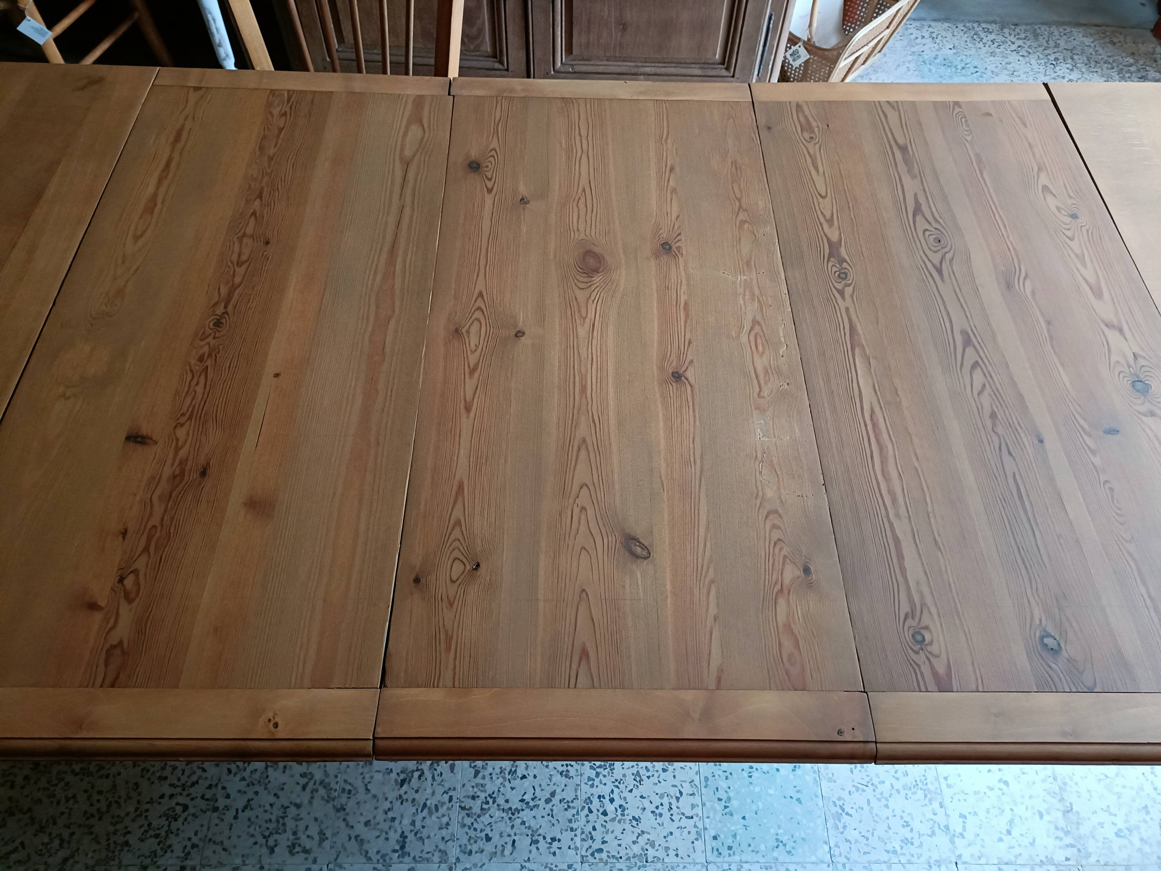 Renovated Art Deco table with 3 extensions.