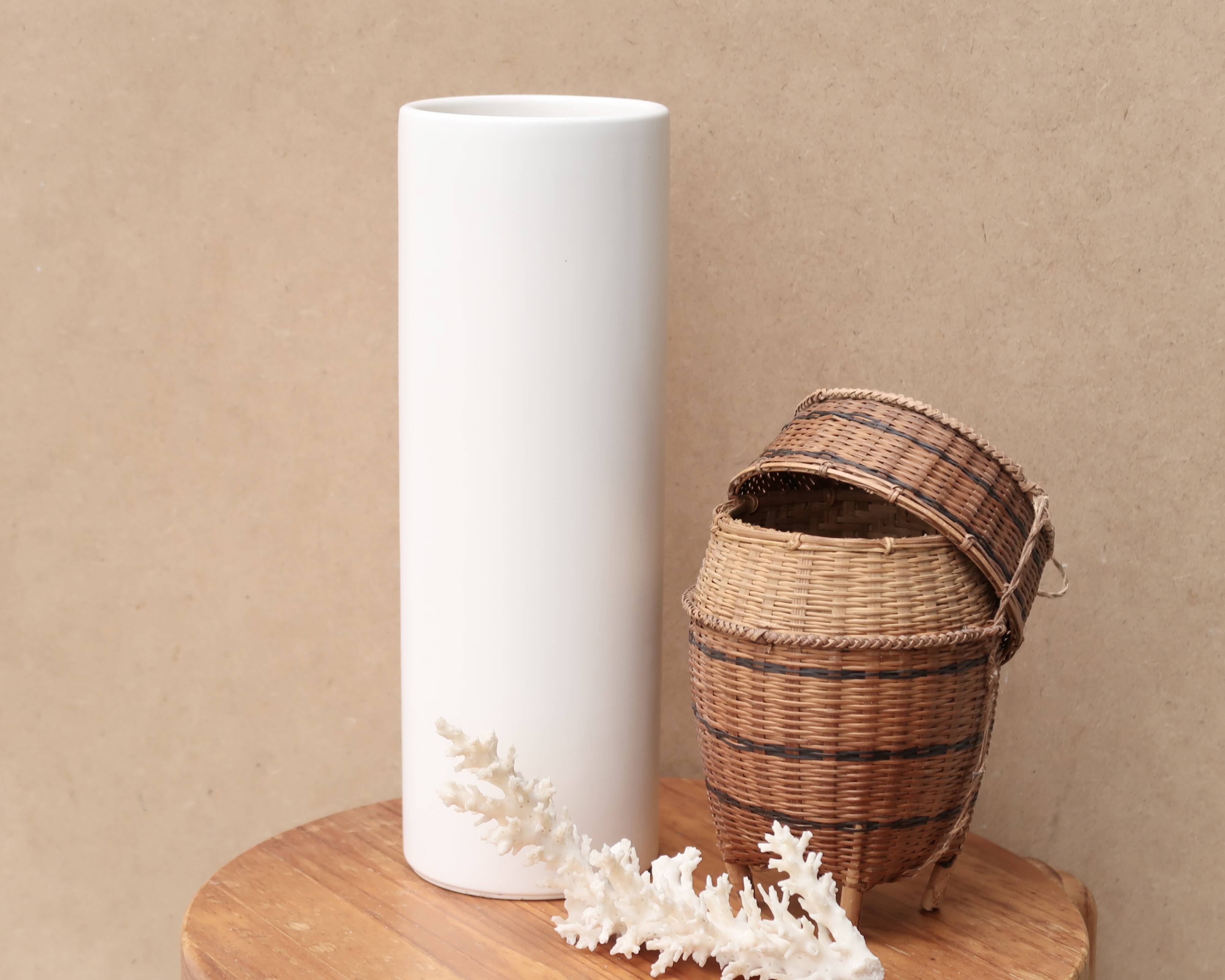 White ceramic scroll vase by Pino Spagnolo for Sicart Italy, 1970s