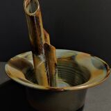 Ceramic XXth spade flowers signature to identify