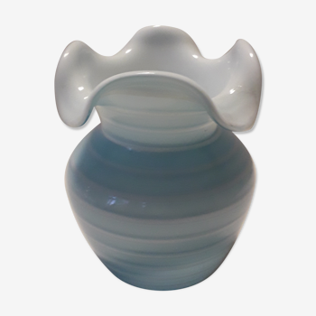 Vase en verre souffle bleu et blanc
