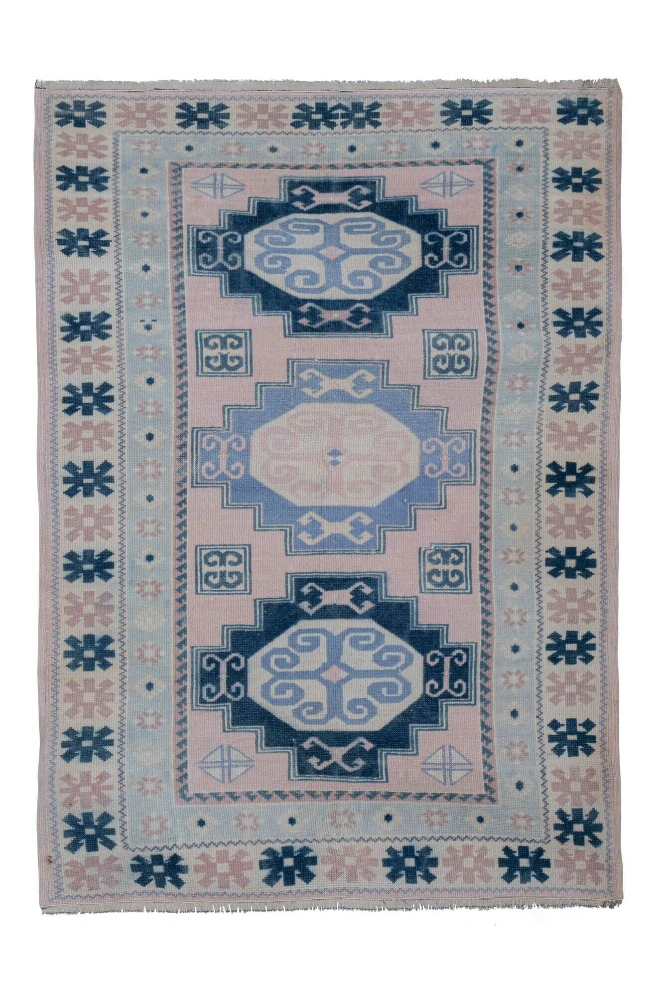 Vintage handmade Turkish rug 95x137 cm