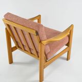 Pink knoll armchair