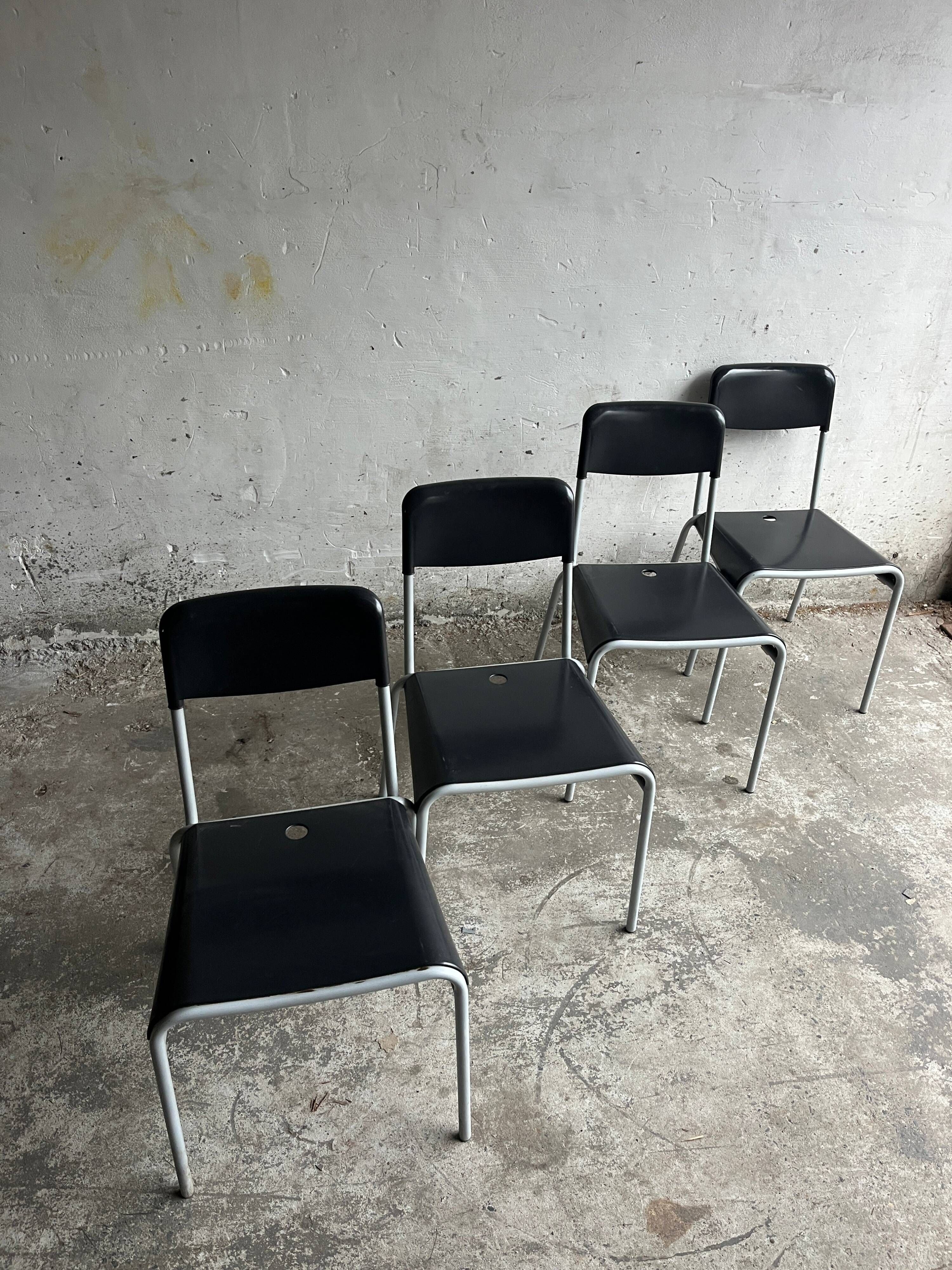 Set of 4 Calligaris dining chairs, Italy, 1990s.