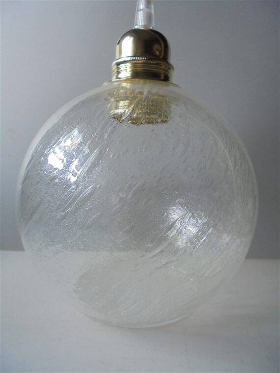 Bubbled glass pendant light