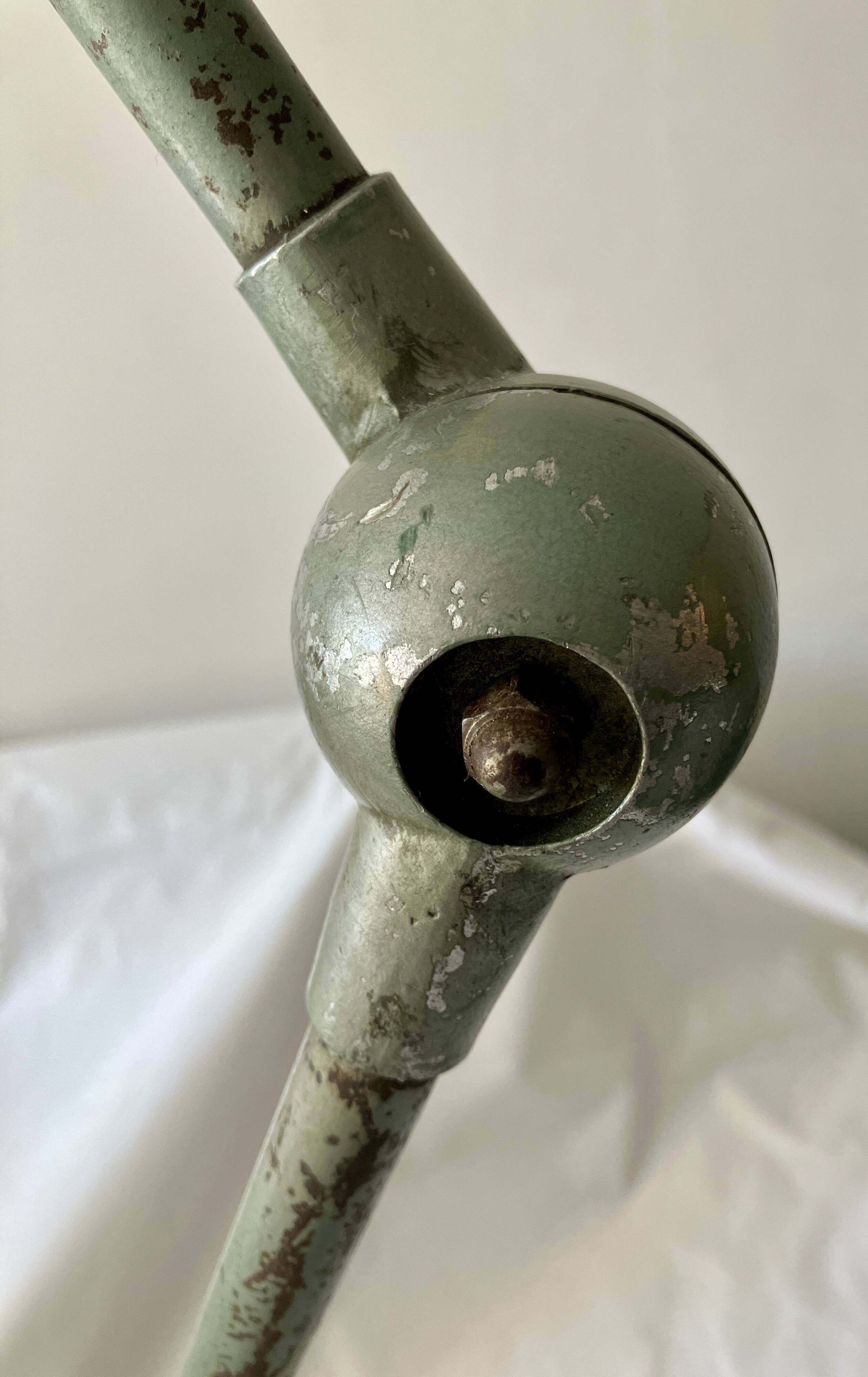 JIELDÉ lamp with 3 arms.