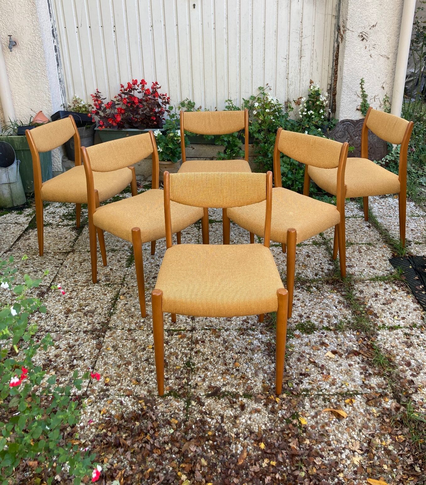 Set of 6 vintage Scandinavian chairs