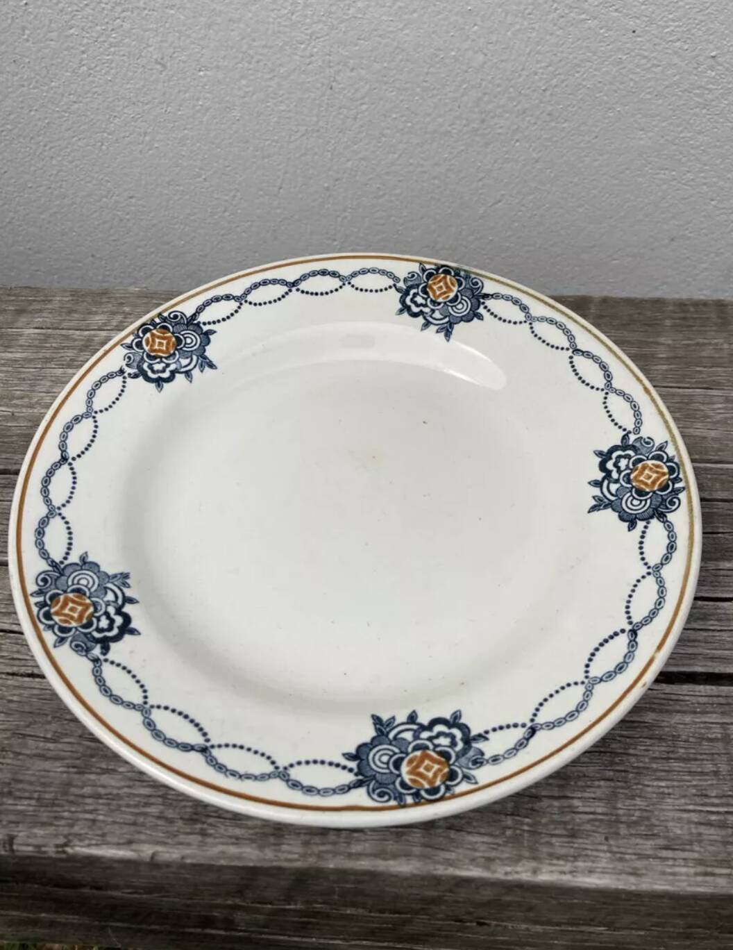 5 Saint Amand iron earth flat plates