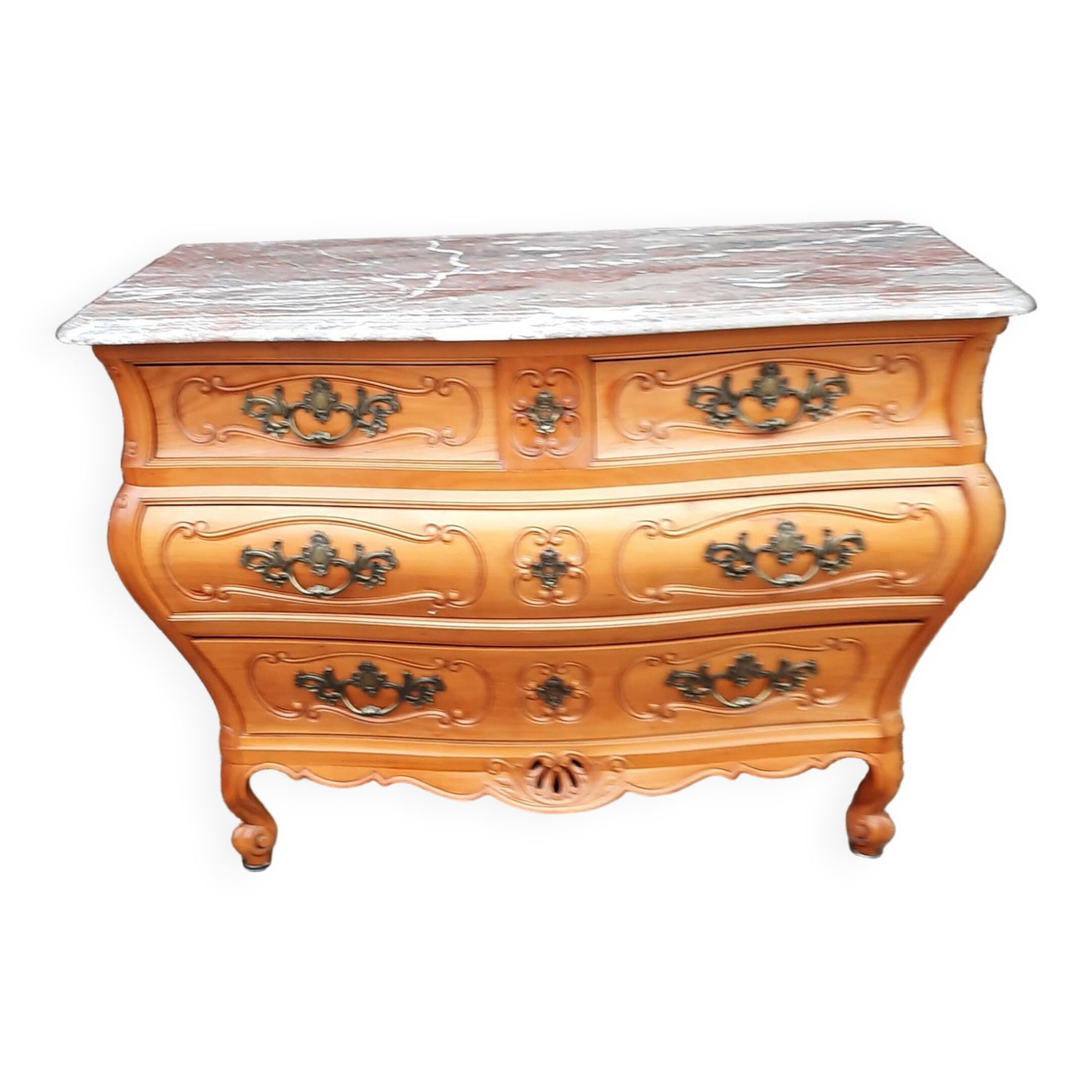 Important Louis XV chest of drawers