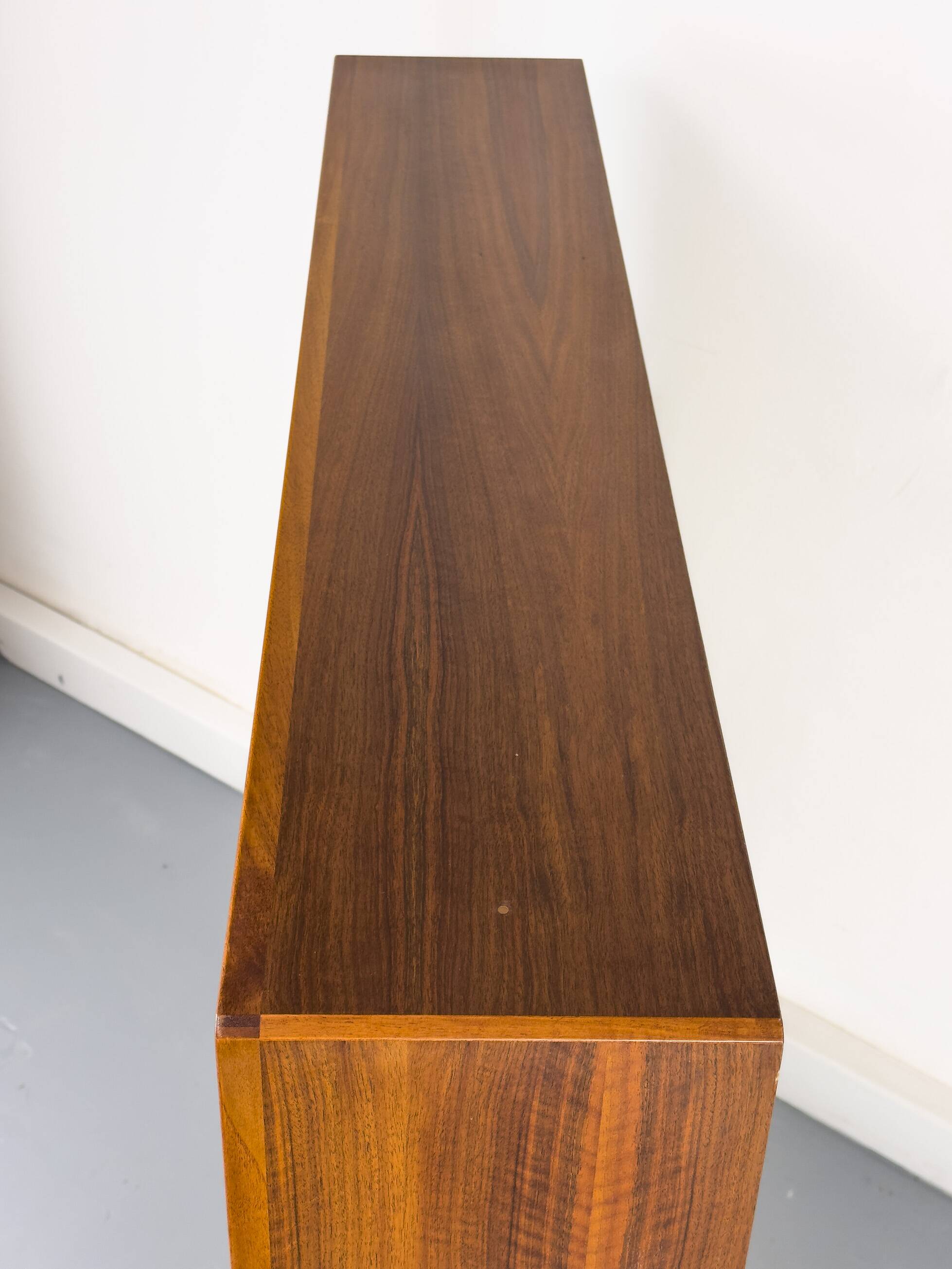 Grande Bibliothèque en Noyer par Bertil Fridhagen pour Bodafors, 1969