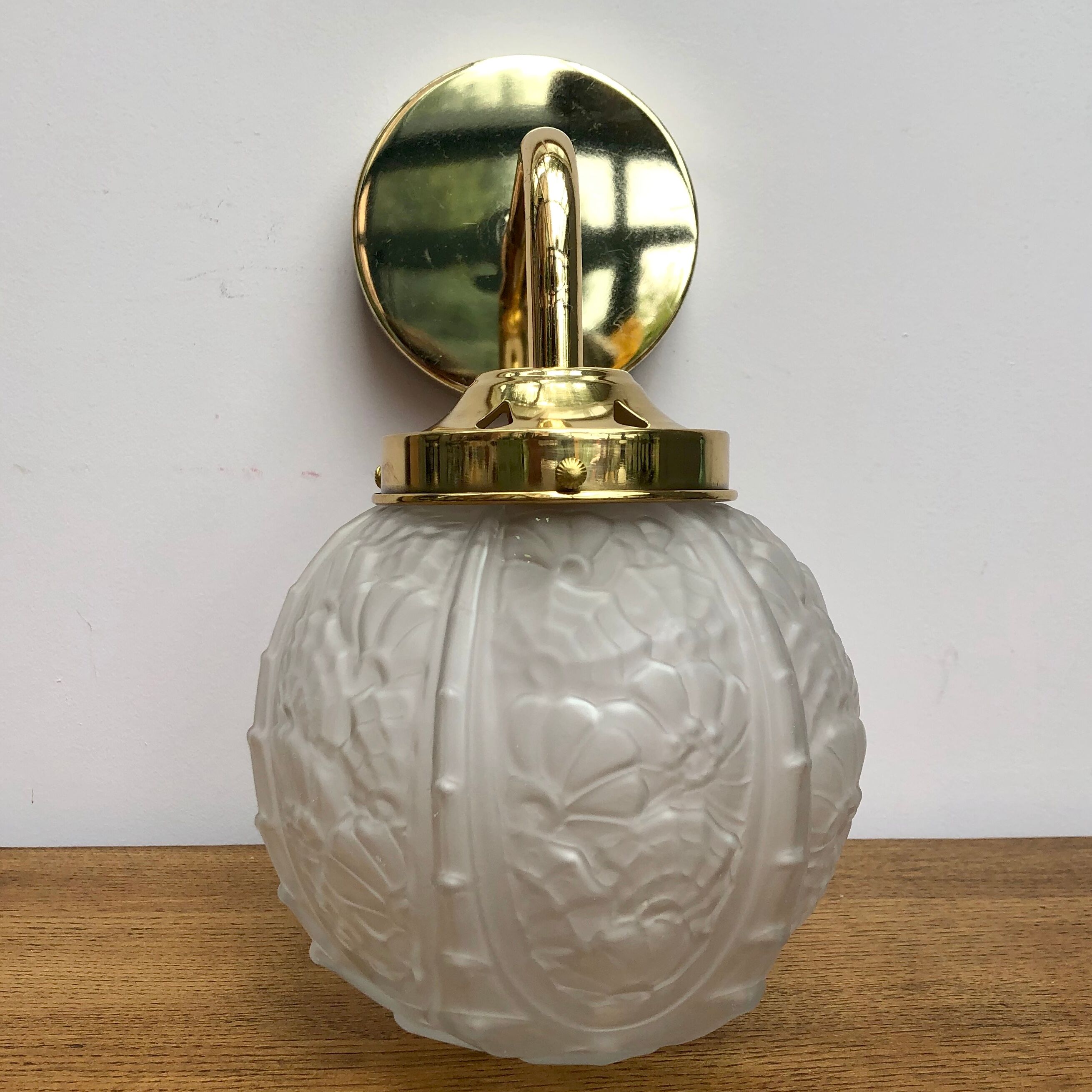 Applique murage coudée globe vintage art déco