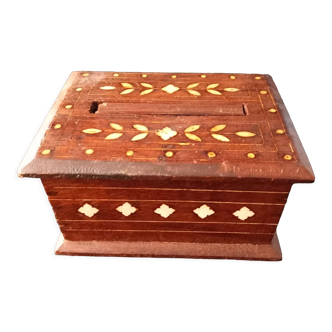 Old cigarette box Tunisian mother-of-pearl marquetry