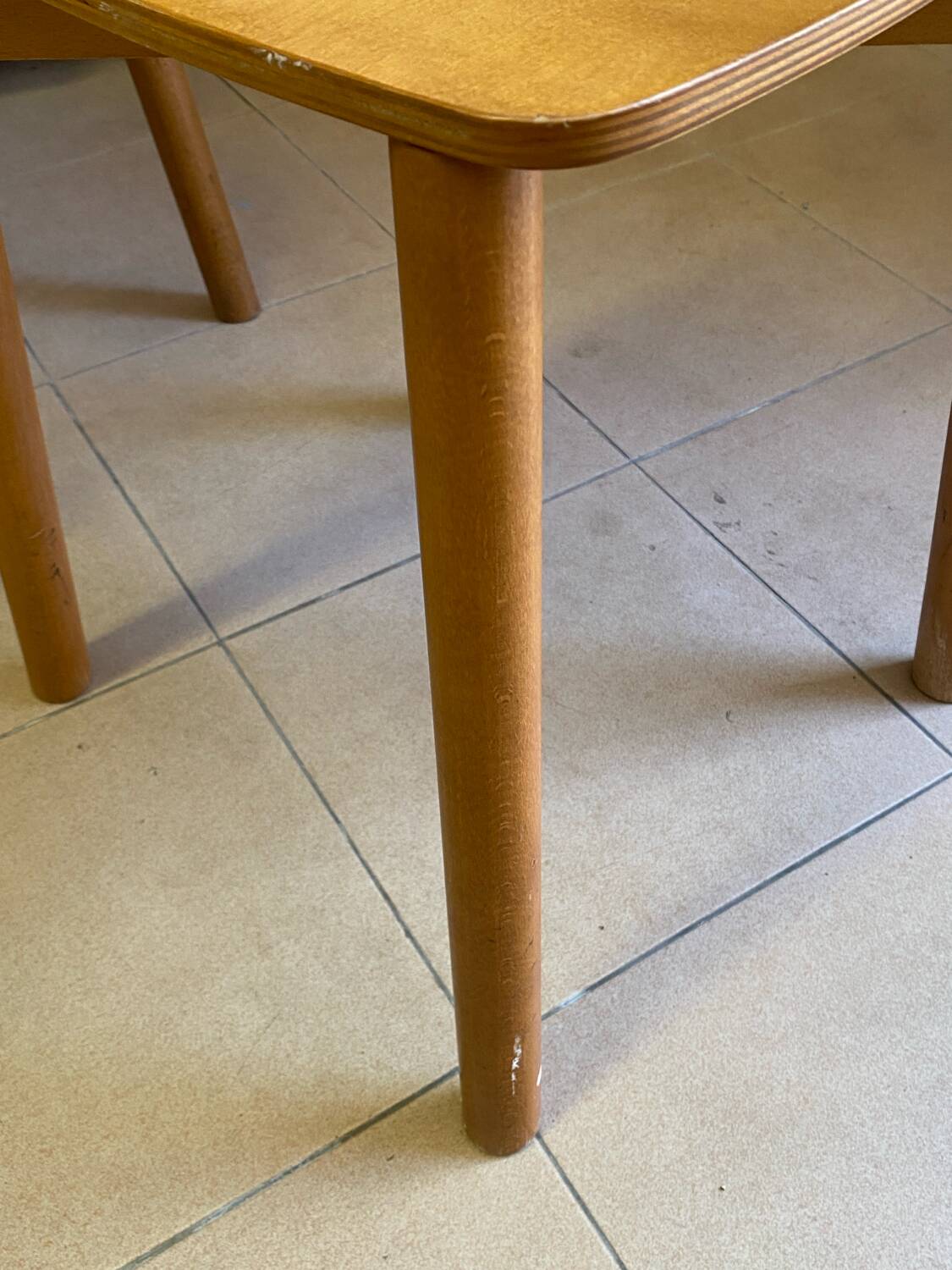Chaise italienne année 80, en bois et métal