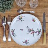 Composition of 6 flat plates in Limoges porcelain: