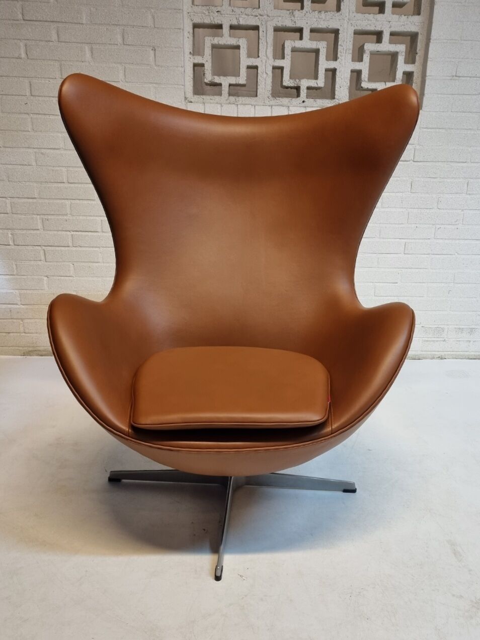 Arne Jacobsen Egg chair by Fritz Hansen