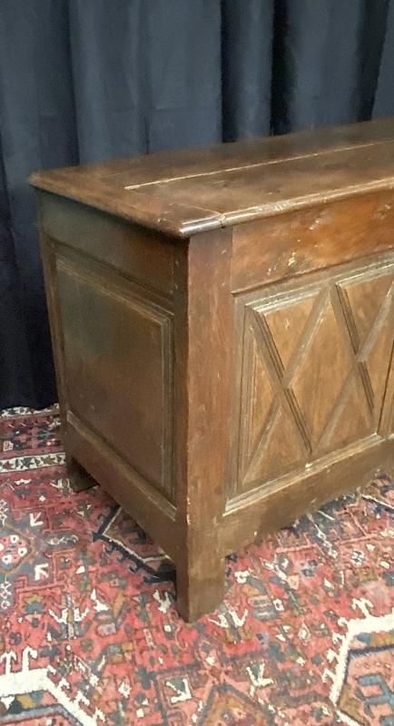 17th century louis XIII diamond-tipped chest