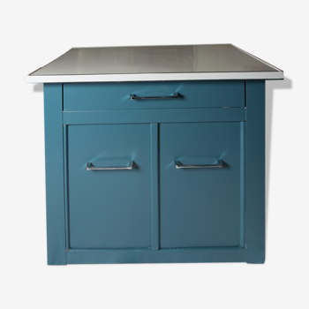 Lower Cabinet metal