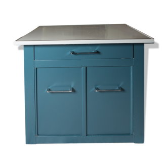 Lower Cabinet metal