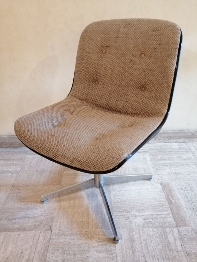 Randall Buck's vintage chair for Steelcase Strafor
