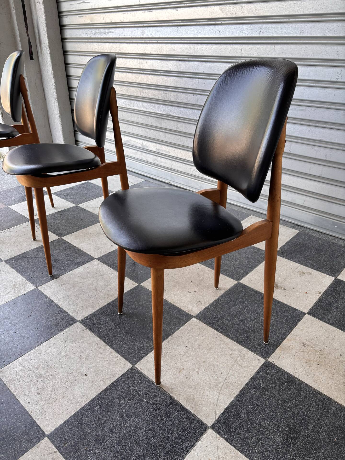 Set of 6 Pegase Baumann chairs