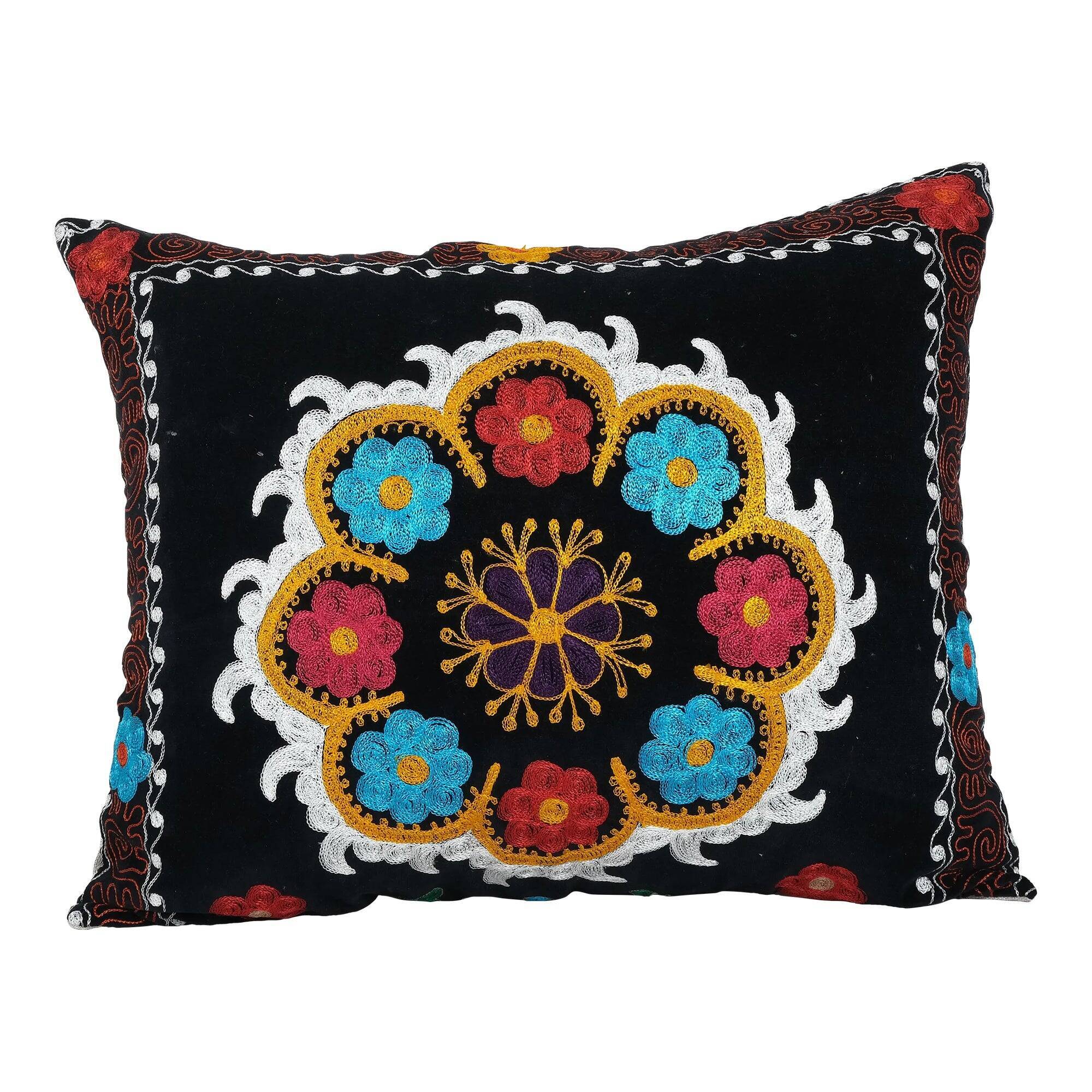 Vintage embroidered cushion cover 66x51 cm