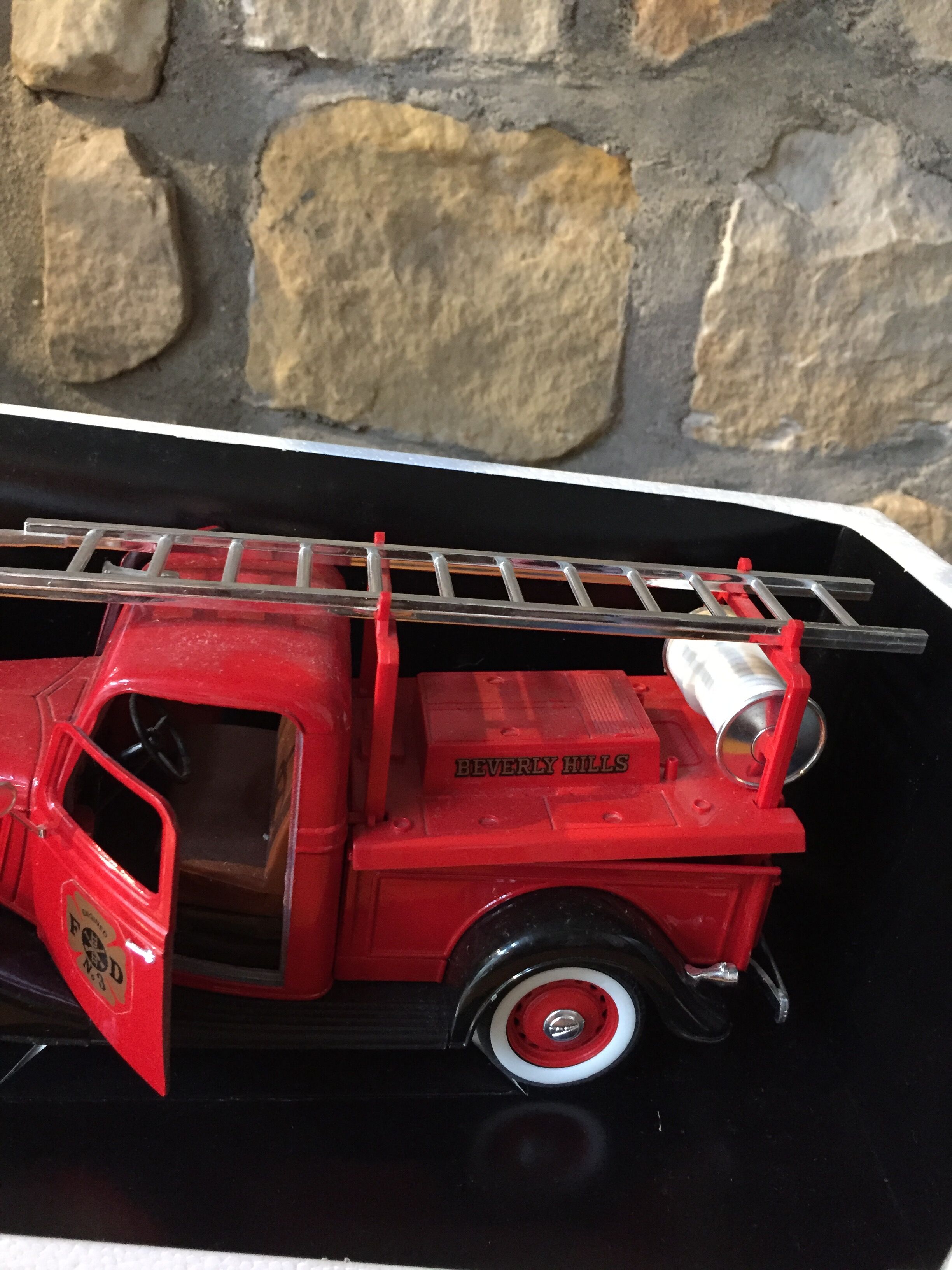 Fire truck Ford Solido 8026 vintage box 1/50