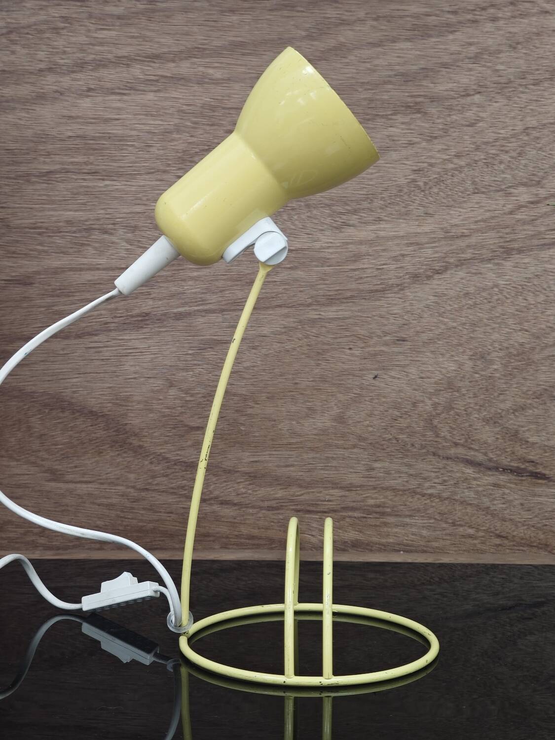 Lampe de bureau vintage jaune 1980