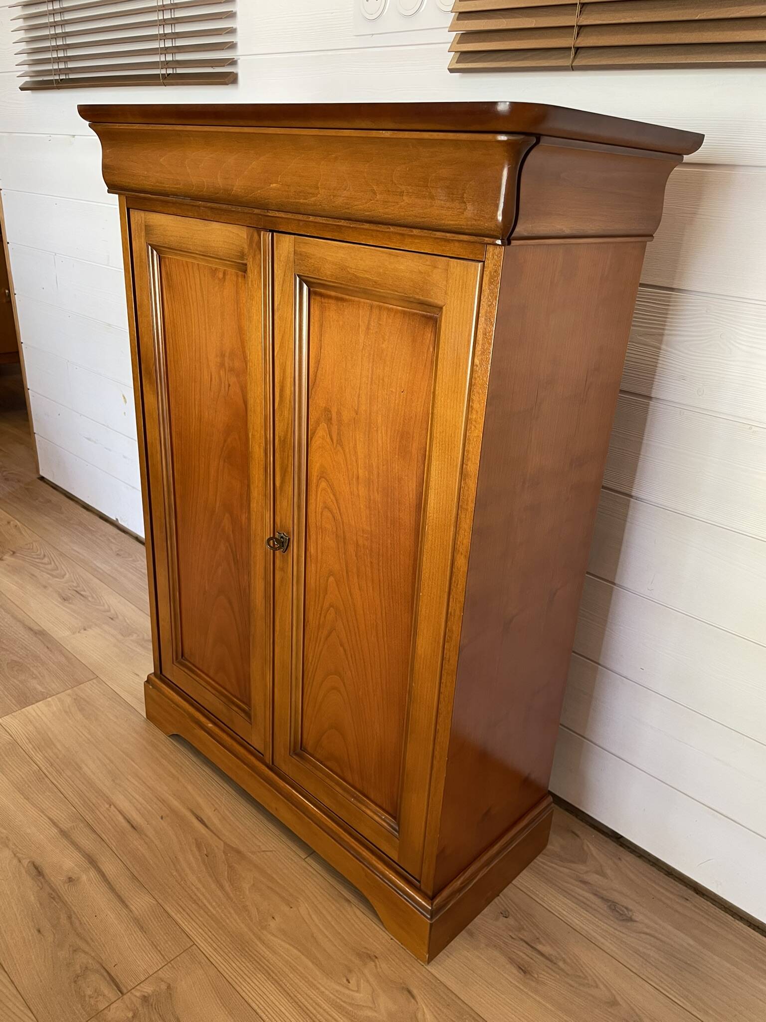 Louis-Philippe Cherry Vintage Sideboard - Low Buffet / Bonnetière
