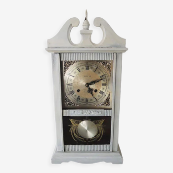 Old pendulum clock to pode or hang