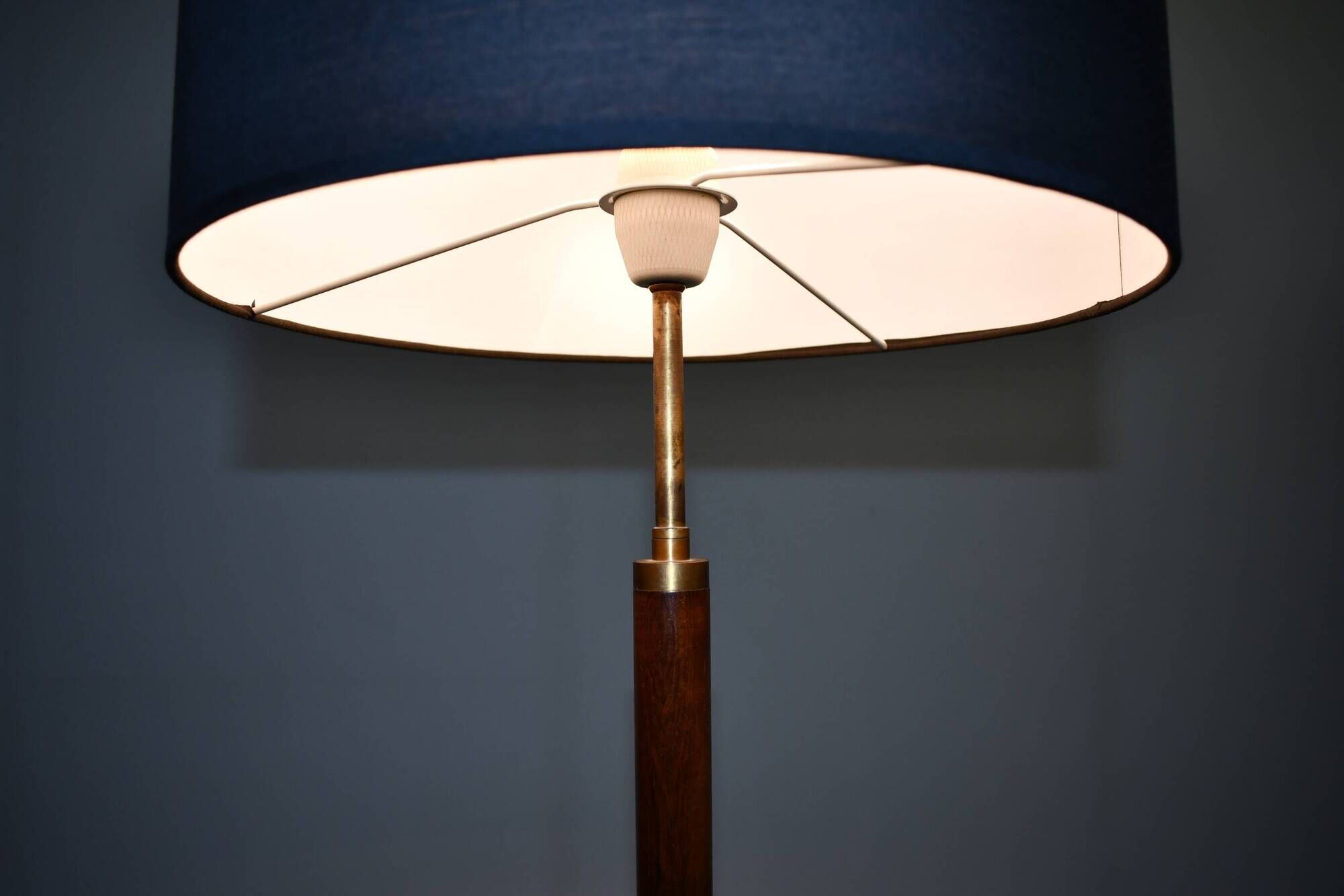Floor lamp designed by Kofod Larsen. 1960s