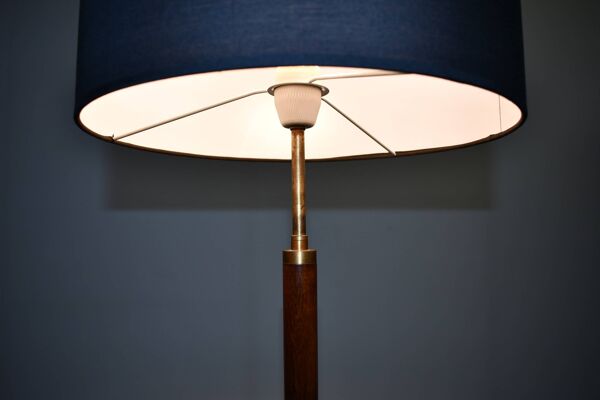 Lampadaire conçu par Kofod Larsen. Années 1960.