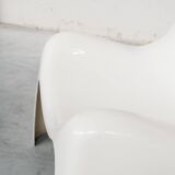 Pair of 'Space Age' Fibreglass 'Toga' Armchairs by Sergio Mazza for Artemide