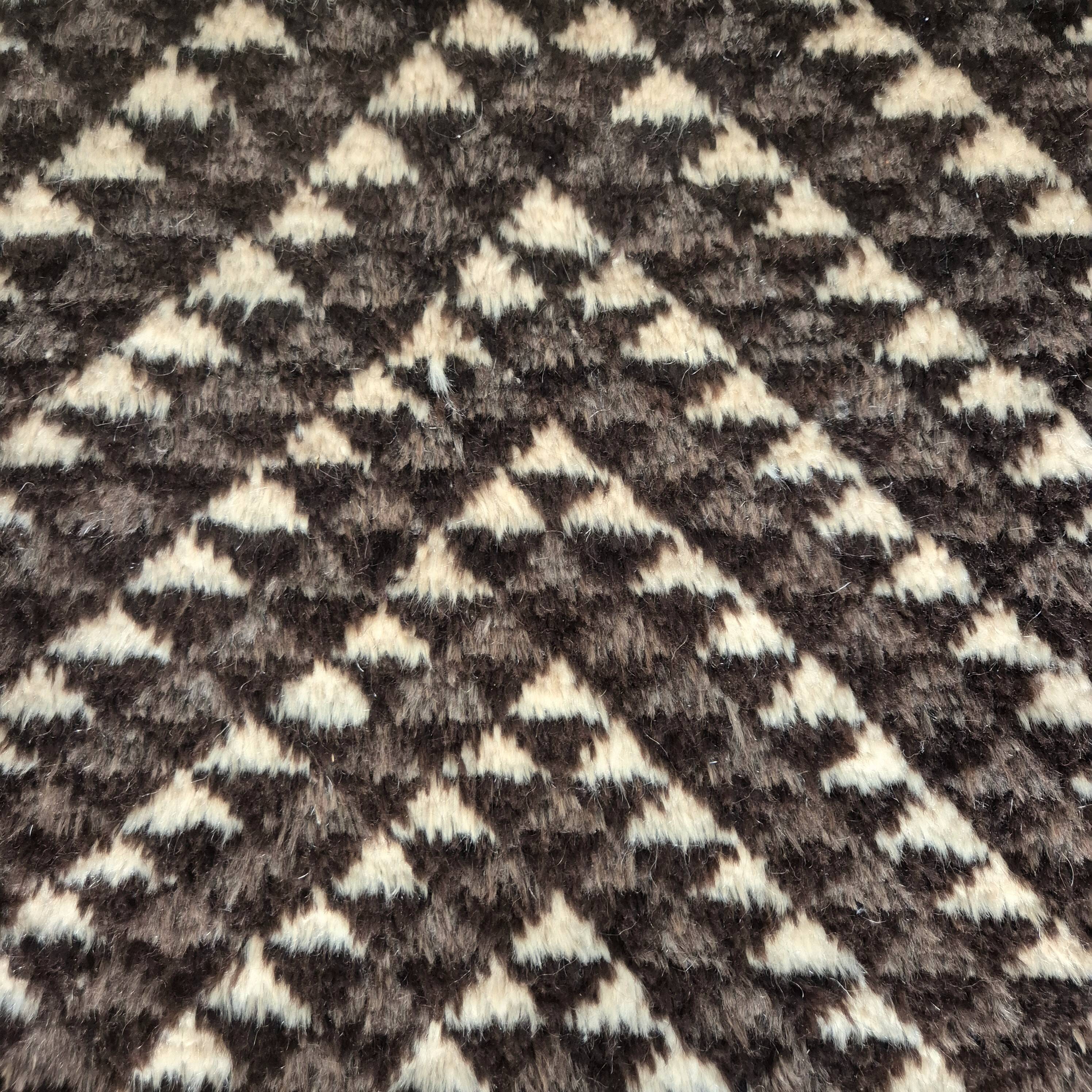 Ancient Berber rug 120x215