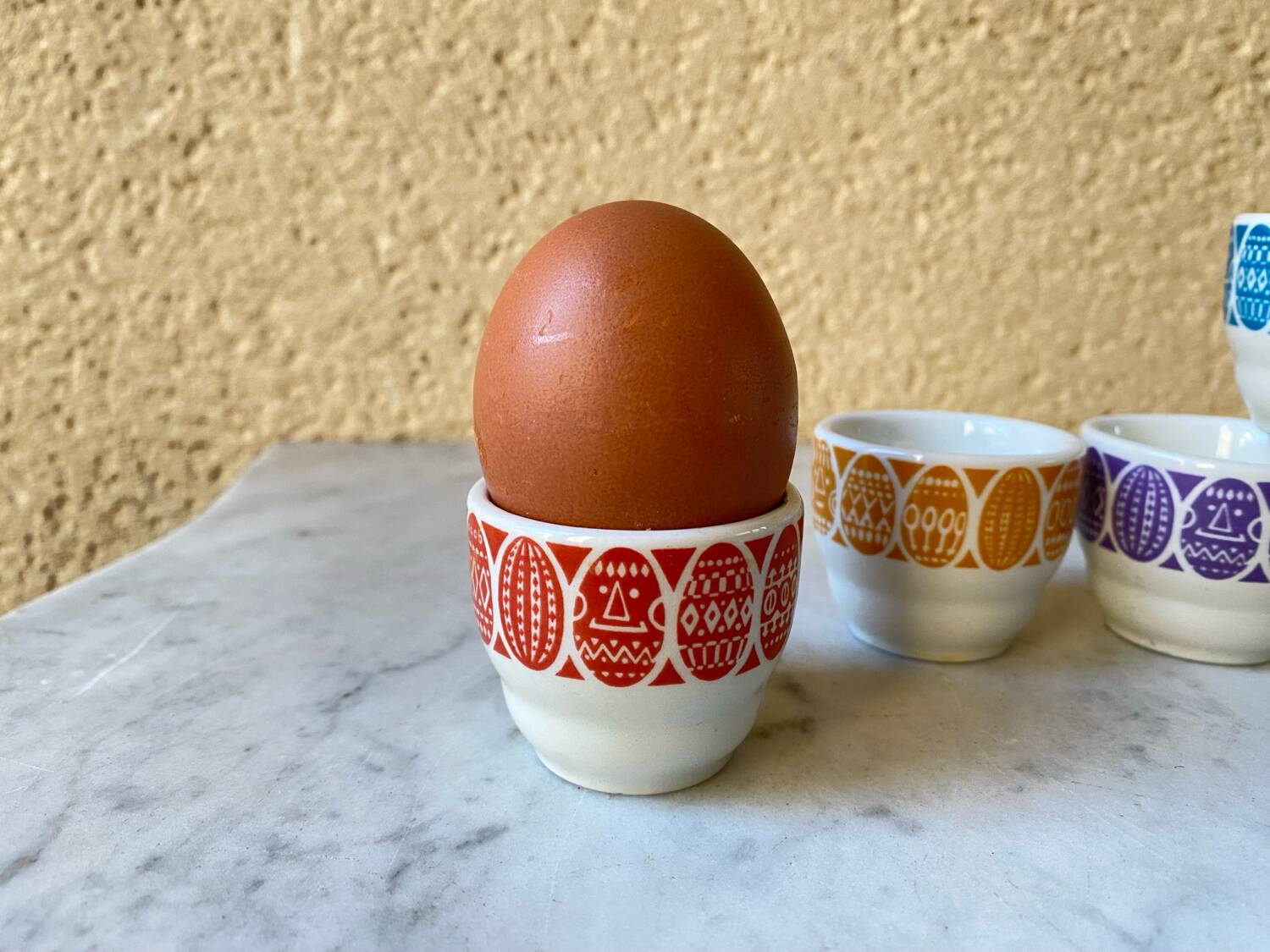 Arabia Finland ceramic egg cup, vintage design, 60s