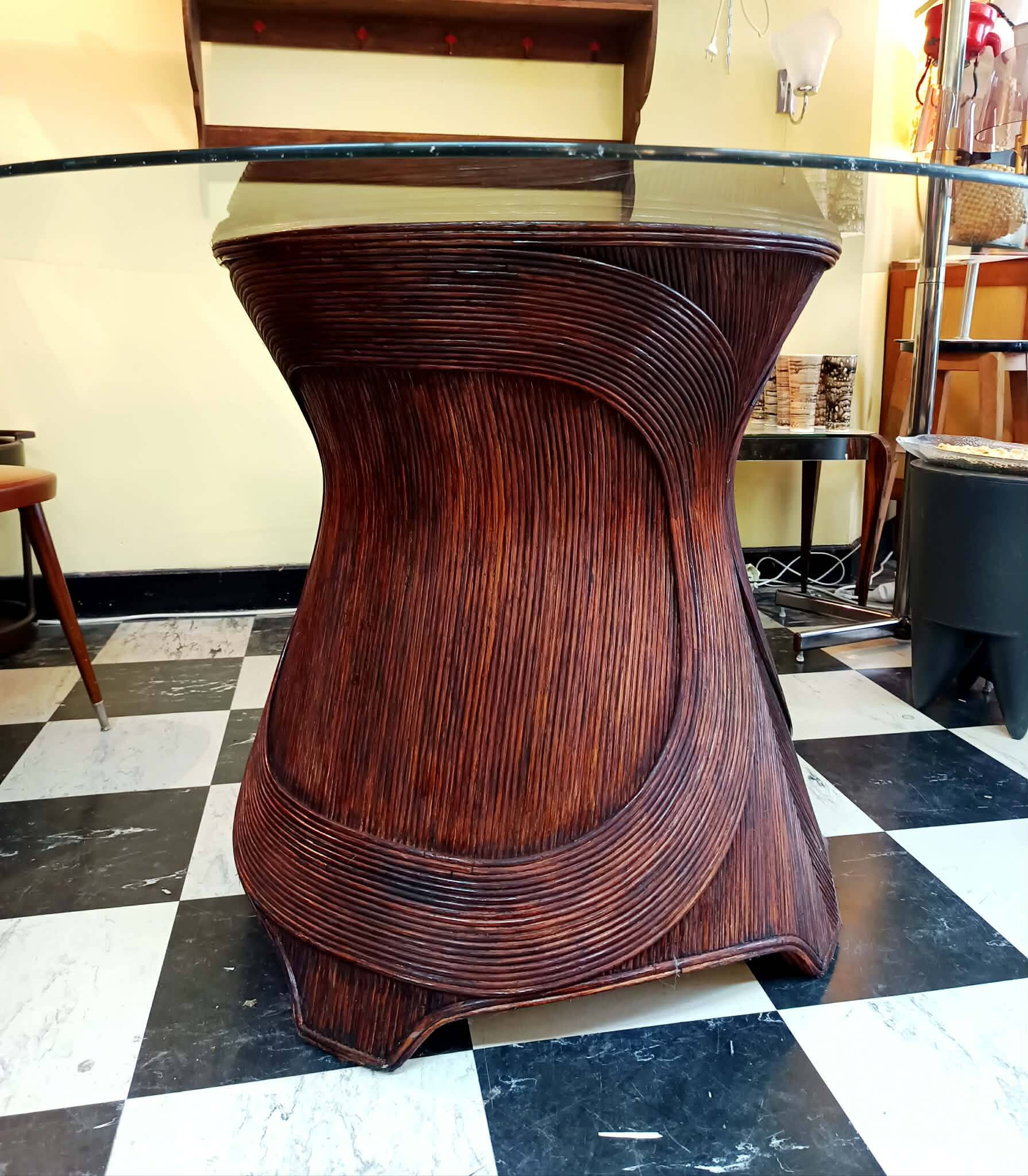 Table marqueterie de rotin vintage 1970