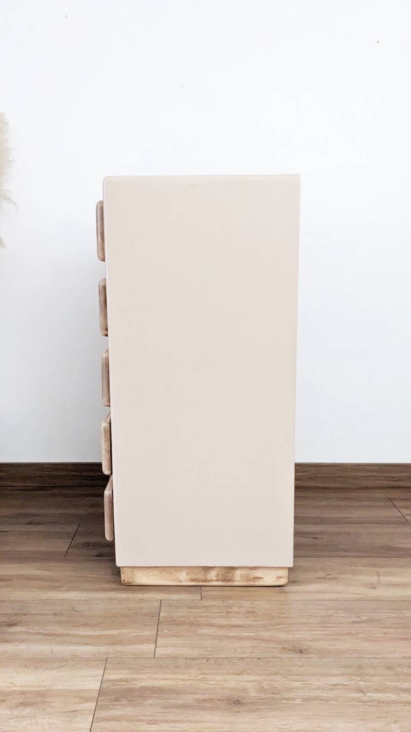 Country chic style chiffonier