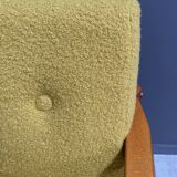 Ensemble de deux fauteuils années 60, retapissés en Boucle Jaune Oker